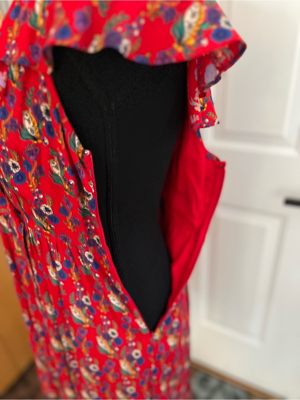 Anthropologie Maeve Rosalia red floral faux wrap ruffle v neck dress . Size 0P - Picture 5 of 14